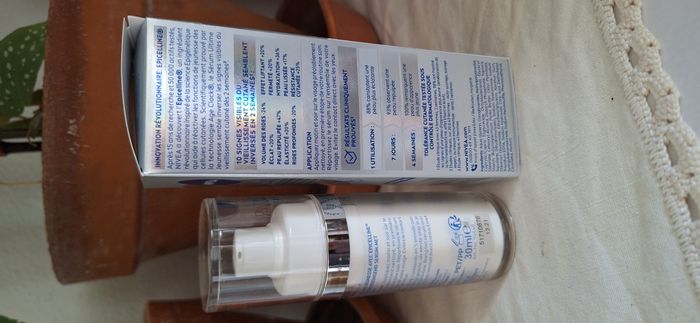 Sérum ultime jeunesse Nivea 30 ml - photo numéro 2