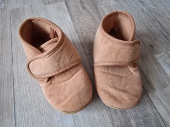 Chausson taille 23 - 24