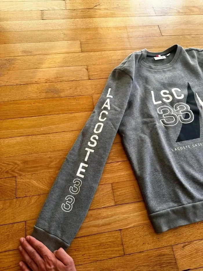 Pull Lacoste Gris taille M - photo numéro 3