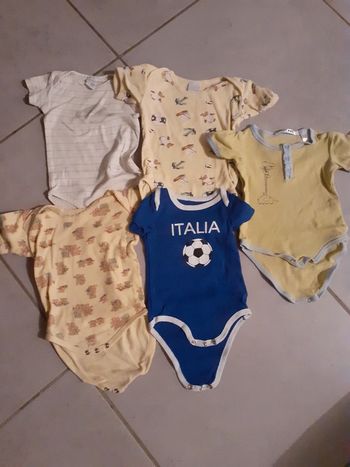 Bodies manches courtes