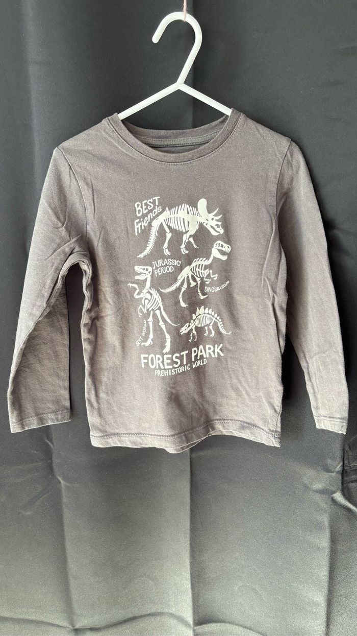 Tee shirt