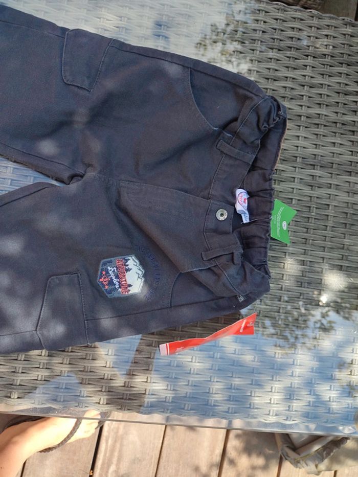Pantalon neuf - photo numéro 3
