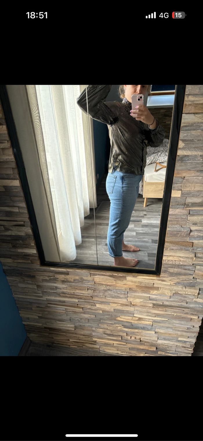 Blouse noire et dorée - photo numéro 2