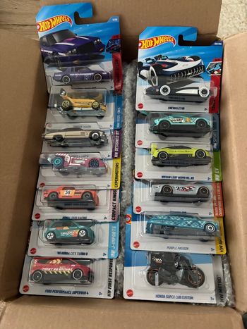 Hot wheels  th lot