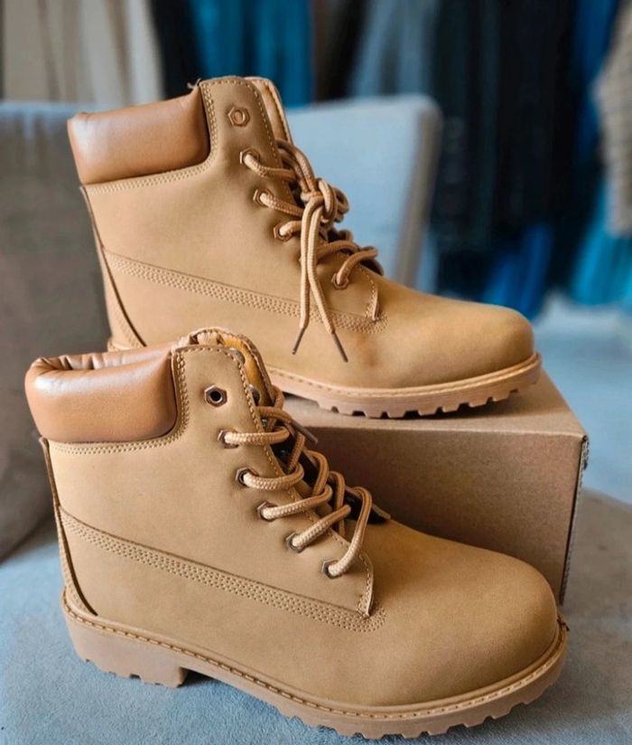 Boots pointure 38 - photo numéro 2