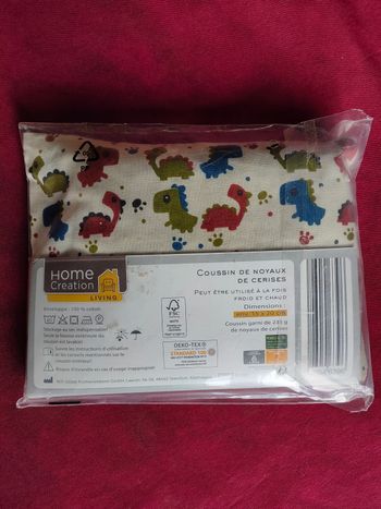 Coussin neuf de noyaux de cerise 