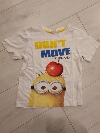 Tshirt Minions 4/5 ans