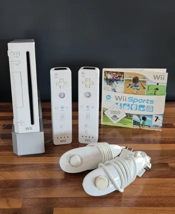 Nintendo Wii # Pack Wii Sports pour 2 personnes #