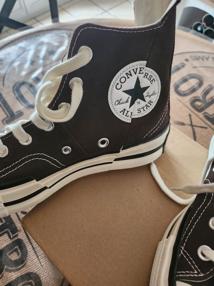 Converse - photo numéro 2
