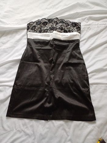 Robe bustier dentelle Taille 40