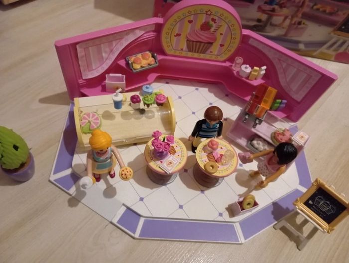 Noël Playmobil city life 9080 Café Cupcake TBE - photo numéro 2