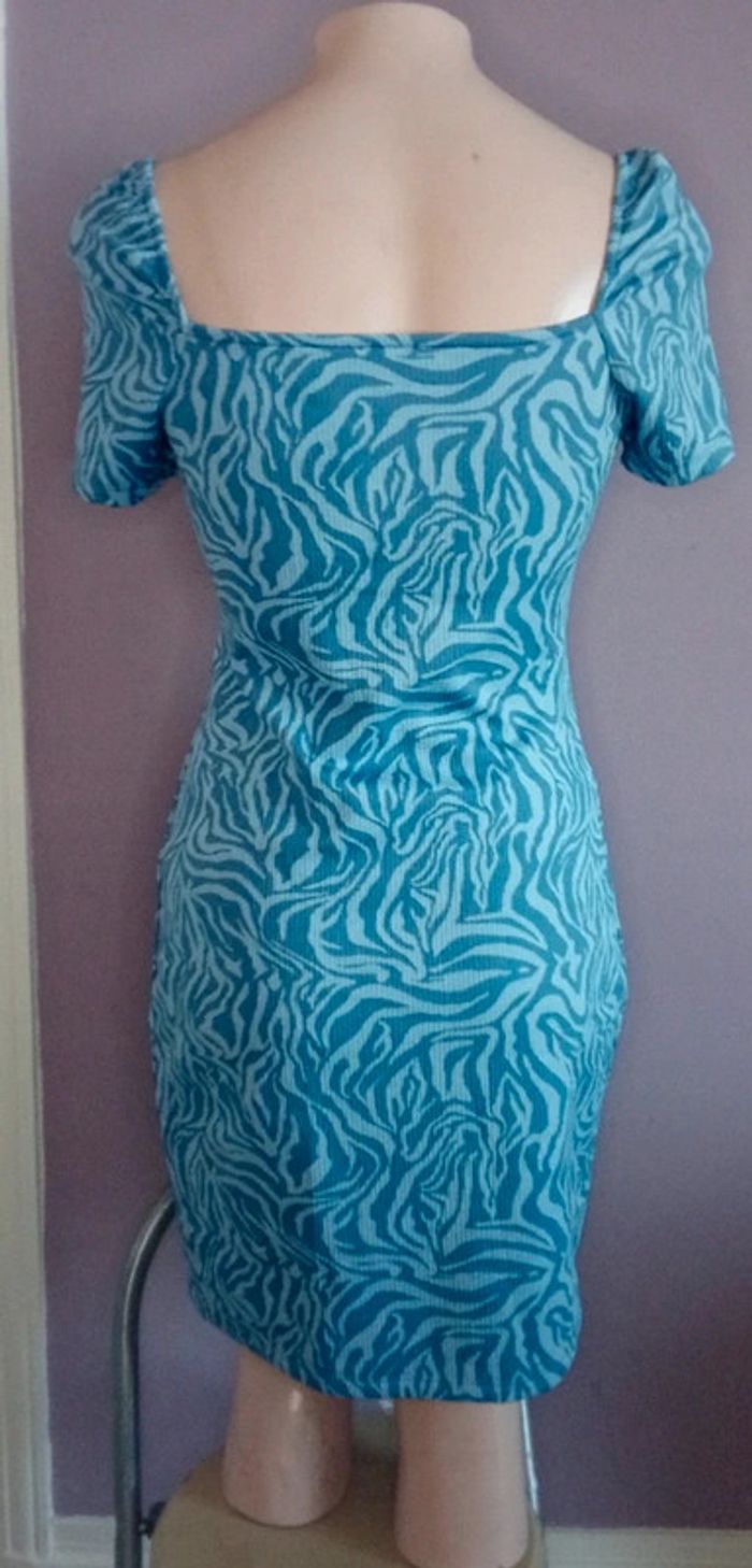 Magnifique robe bleu ouverte au-dessus du ventre - Shien - Taille M - photo numéro 3