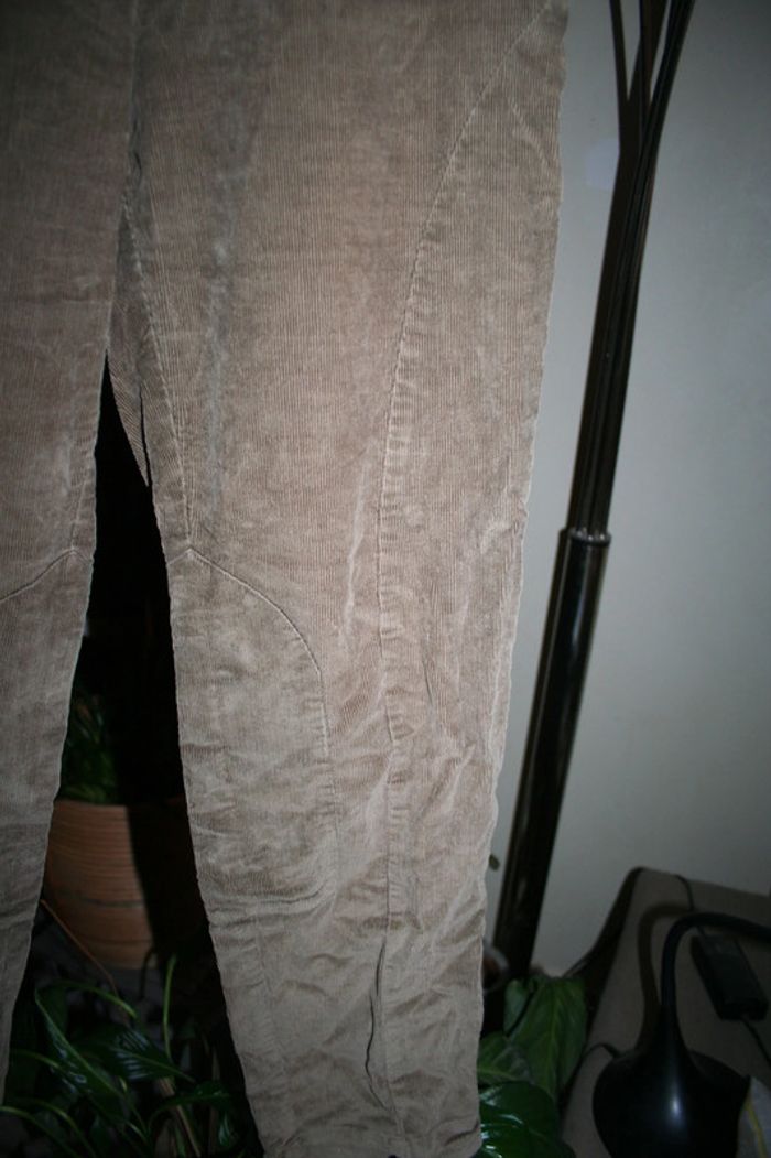 🌸👍Tendance 2024 👍Pantalon velours style cavalier Taille 36/38 "Marks and Spencer " 🌸 - photo numéro 2