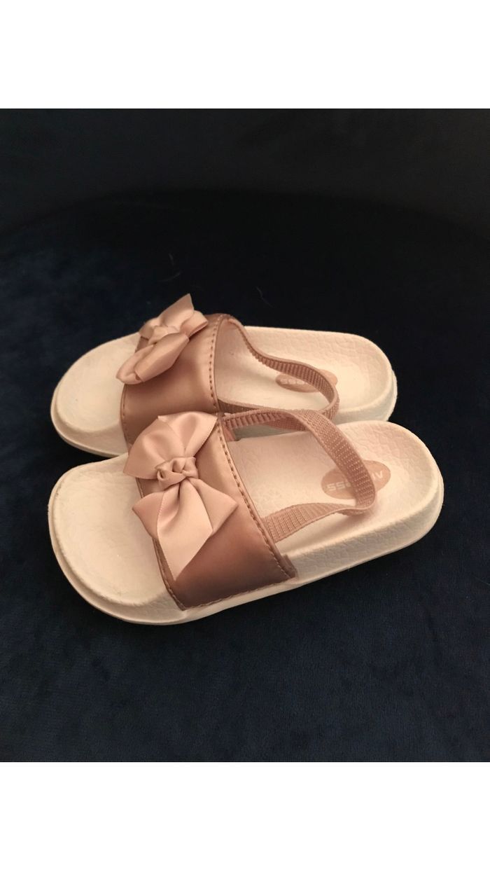 Nu-pieds fille - photo numéro 2