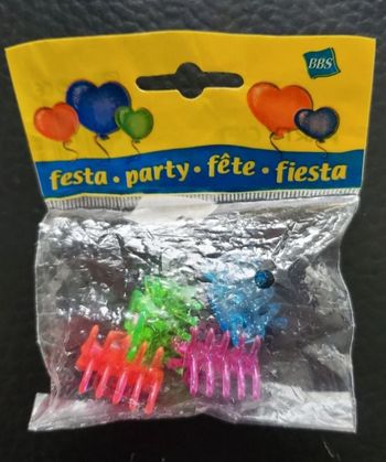 4 petites barrettes neuves