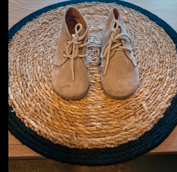 Chaussure en suédine taille 21