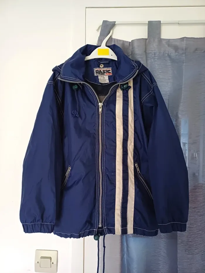 Veste coupe vent taille 8 ans - photo numéro 2