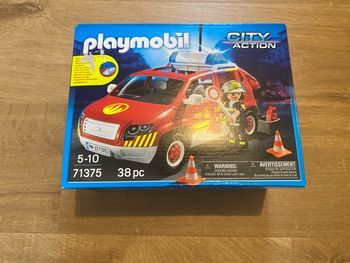 Playmobil 71375 véhicule de pompiers neuf