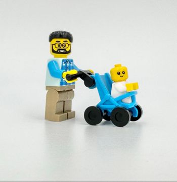 Lego City : Papa promène son Bébé dans la Poussette - NEUF
