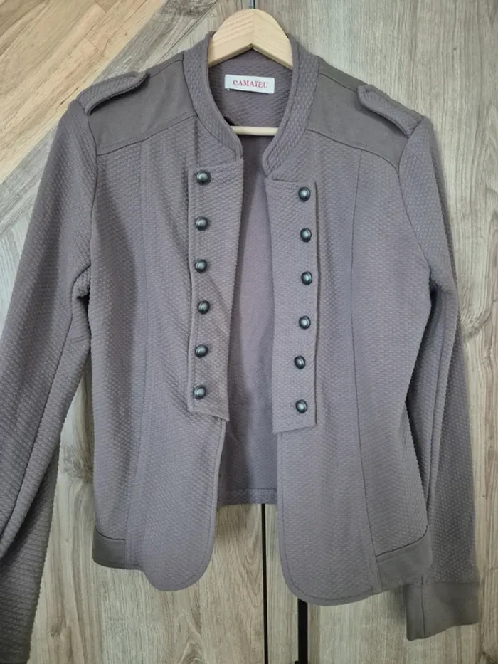 Veste camaïeu taille 40