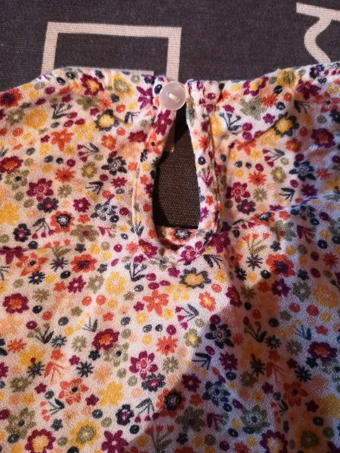 Lot 5 t shirts /blouse 8 ans - photo numéro 3