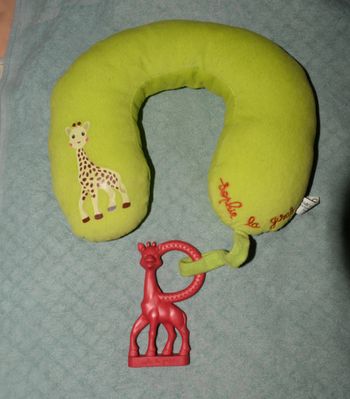 cale tête sophie la girafe