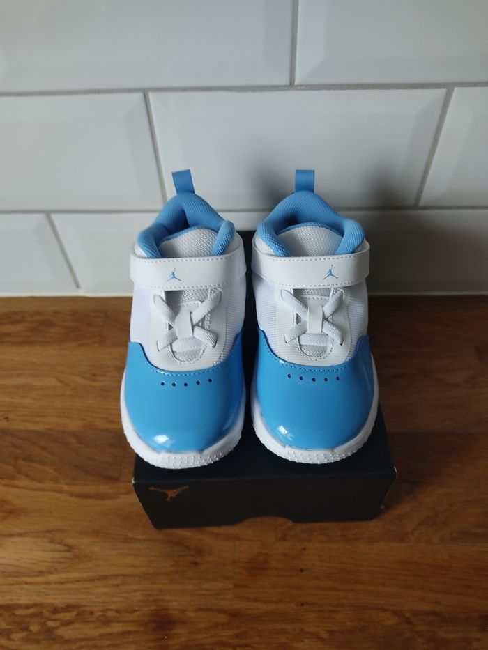 Baskets Jordan stay loyal 3 T 25 - photo numéro 3