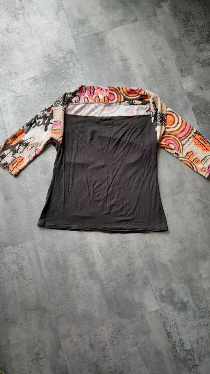 Tee shirt