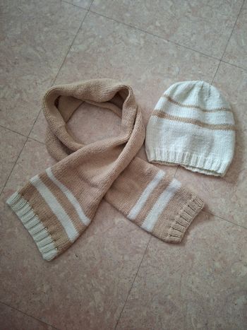 Ensemble bonnet et écharpe enfant