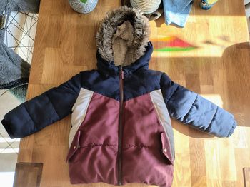 2 manteaux chauds 3 ans