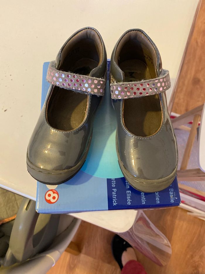 Chaussures mod 8 pointure 26 - photo numéro 2