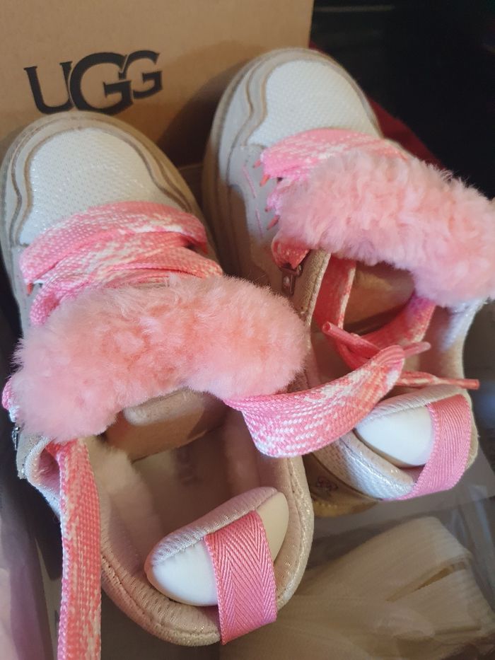 Basket moumoute ugg rose blanc gris neuves 39 - photo numéro 4