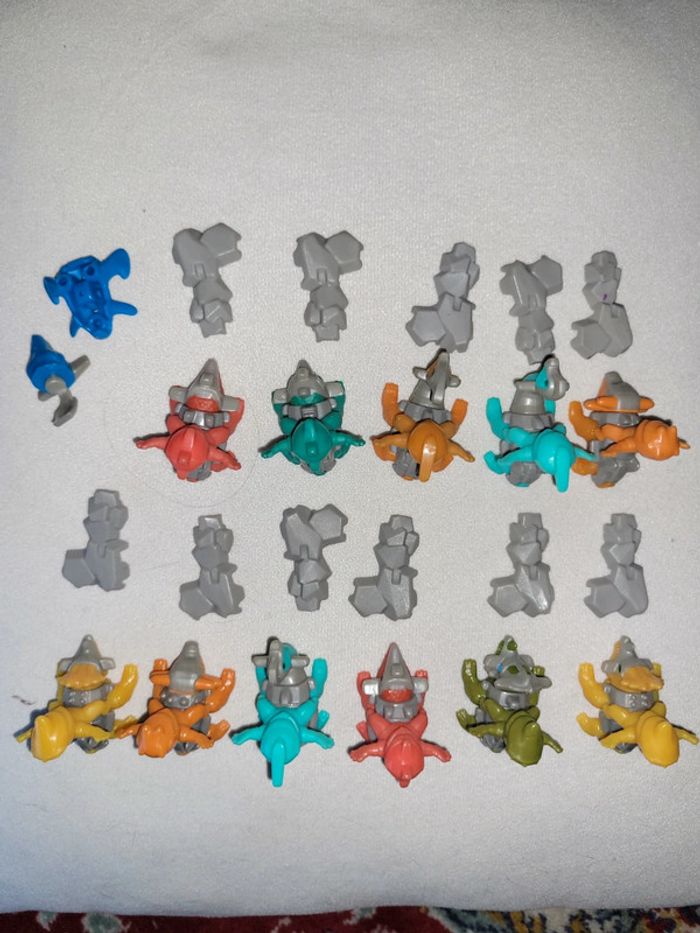 Lot Figurines dinosaurs kinder surprise - photo numéro 2