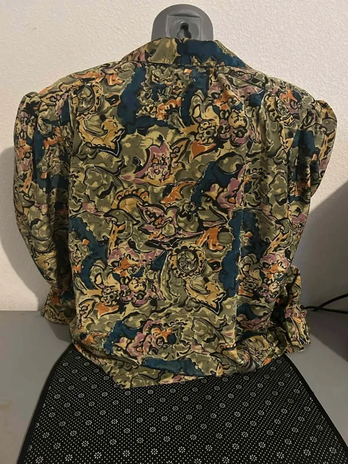 Chemise blouse vintage à manches longues, en excellent état, taille 44. - photo numéro 2