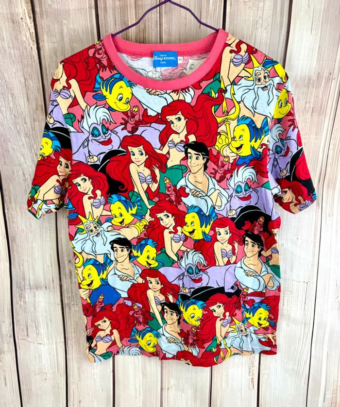 T-shirt Disney vintage - Tokyo Disneyland - la petite sirène all over print - photo numéro 2