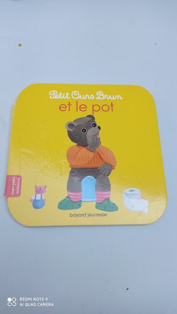 Petit ours brun et le pot