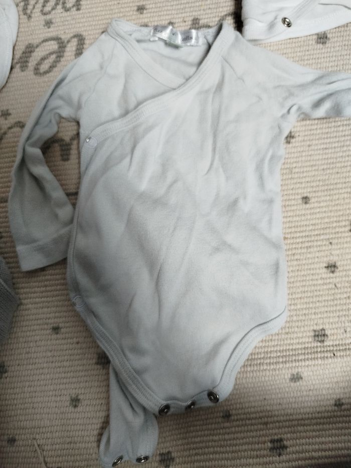 Lot de body cache coeur taille 3 mois - photo numéro 10