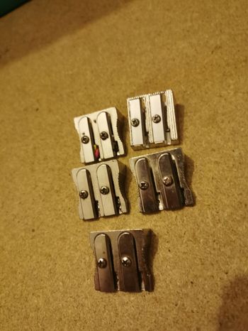 Lot taille crayon métal double