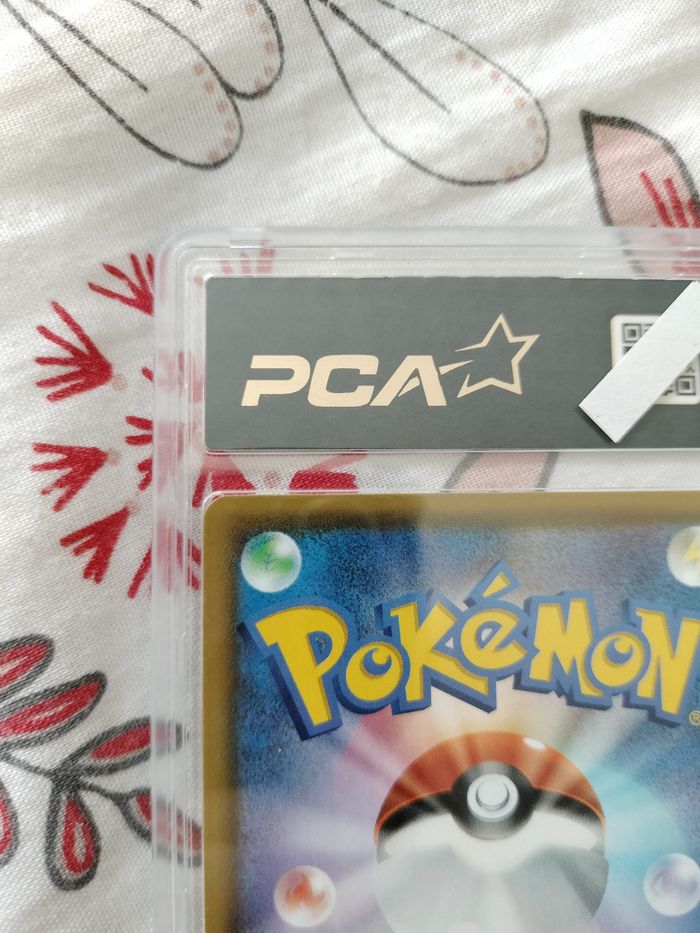Mew gold 25th gardée PCA 9,5 - photo numéro 7