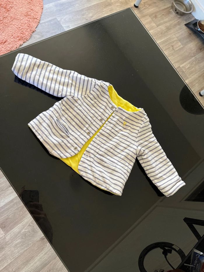 Petite veste réversible pour bébé 3 mois
