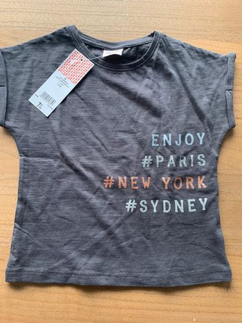 T-shirt tape à l’œil