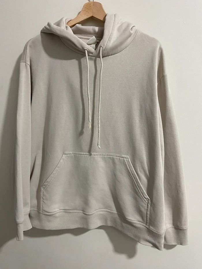 Sweat a capuche - photo numéro 2