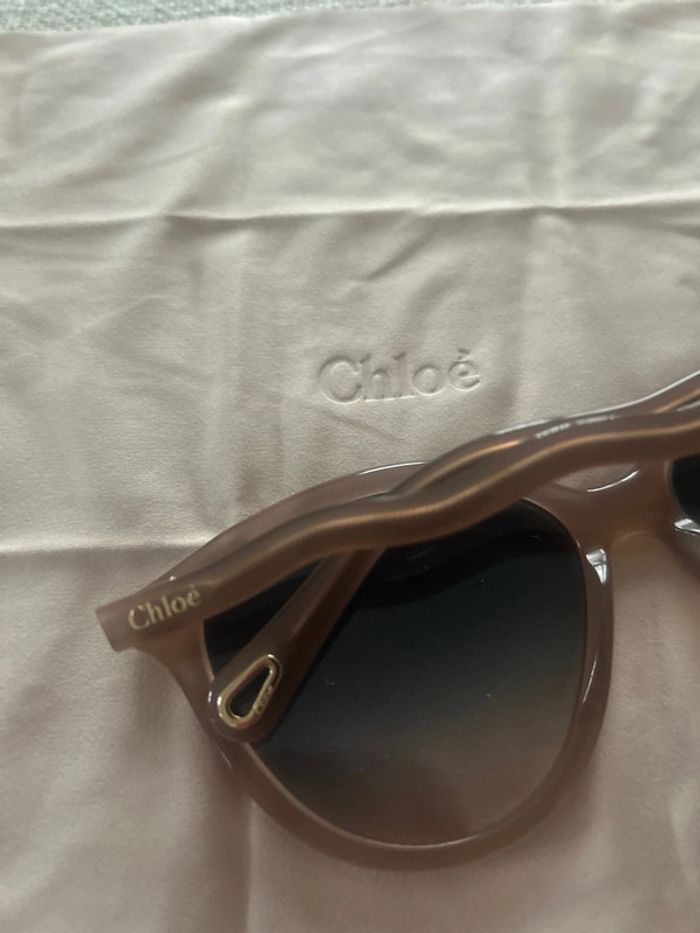 Lunettes de soleil Chloé parfait état - photo numéro 4