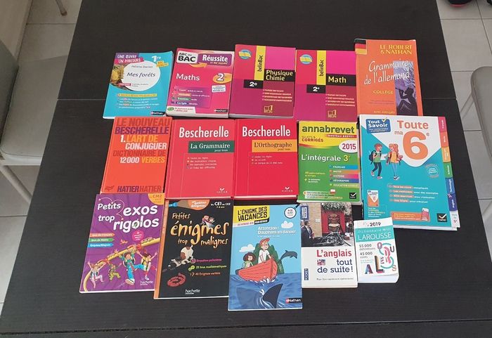 Divers livres parascolaire - photo numéro 2