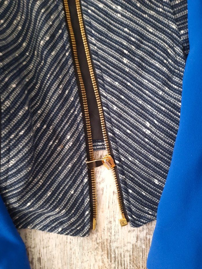 Veste cintrée bleu et noir - photo numéro 3