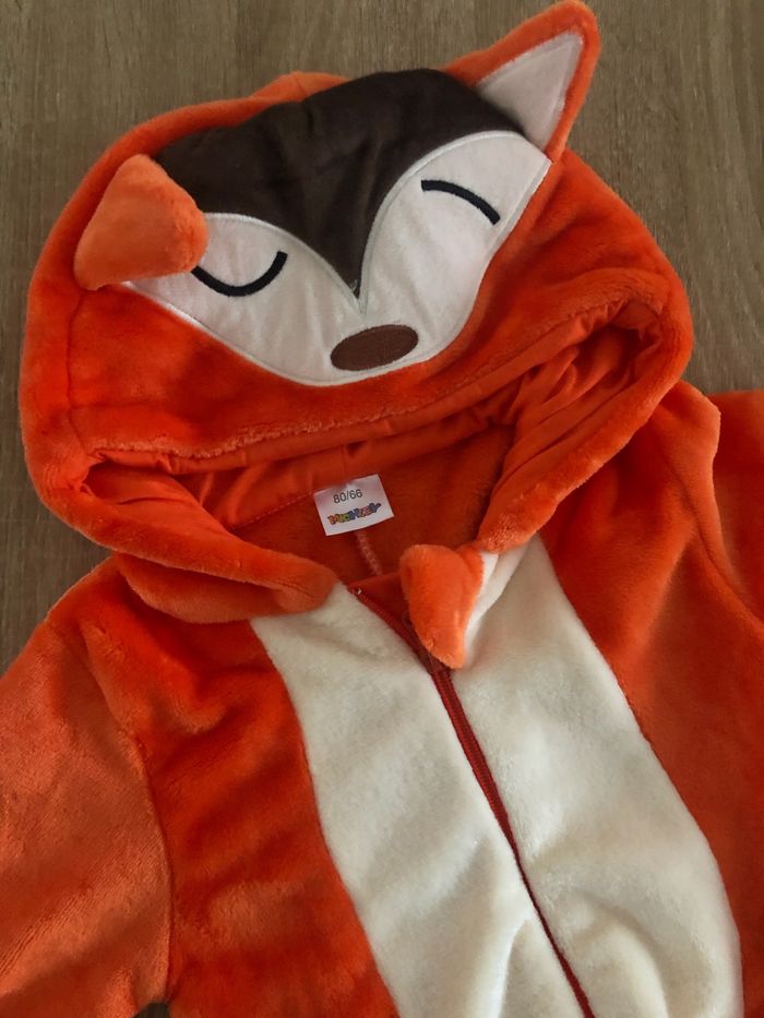 Sur pyjama/costume renard - photo numéro 2