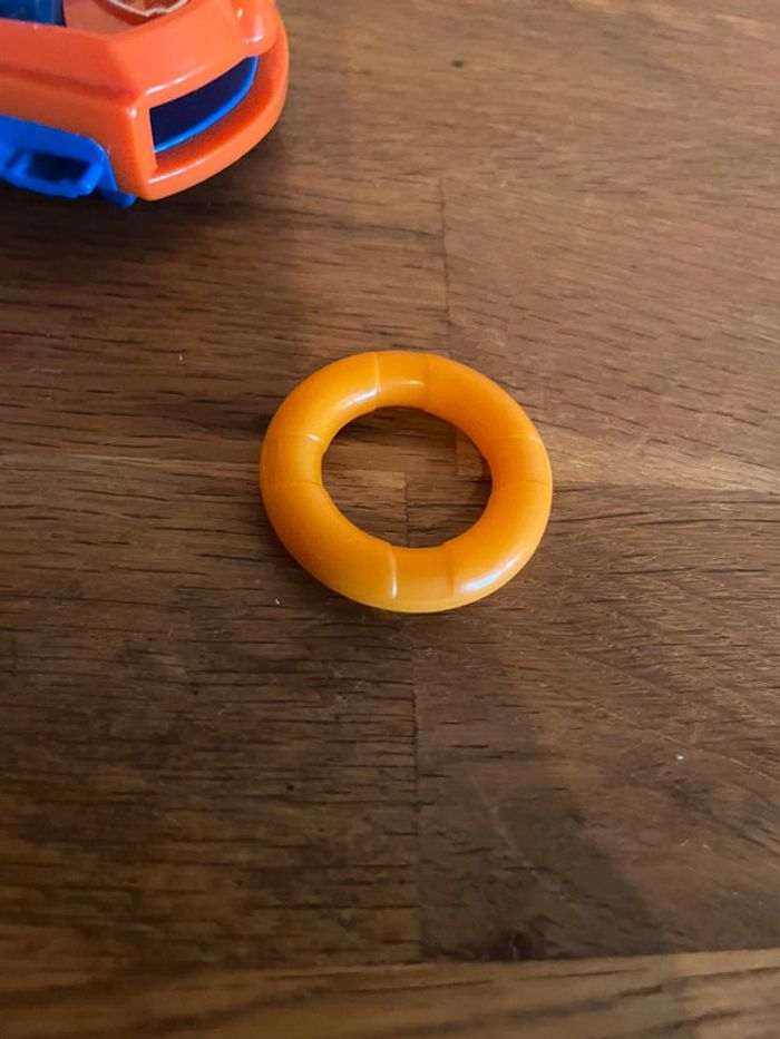 Idée cadeau 🎁 Figurine Zuma Launching Surfboard de la Pat Patrouille avec sa bouée à lancer - photo numéro 18