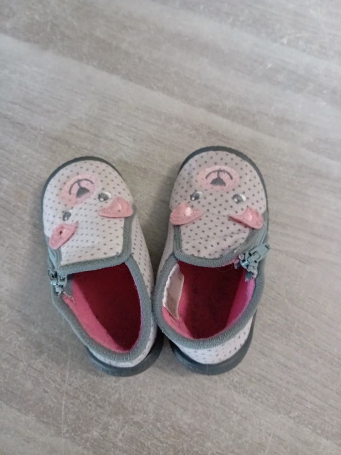 Chausson fille taille 22 - photo numéro 5