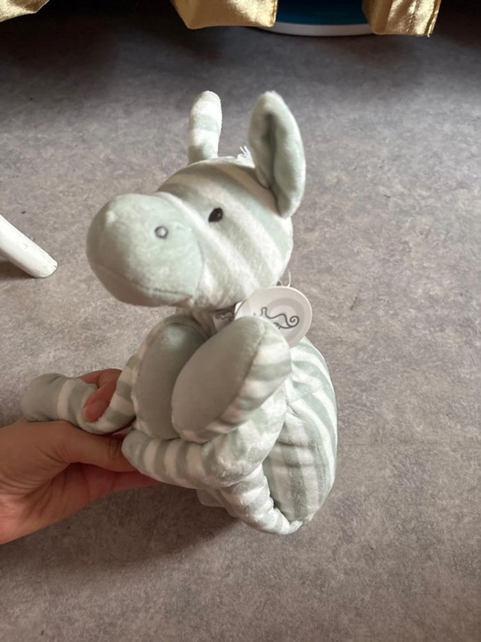 peluche zèbre neuve avec étiquette - photo numéro 3