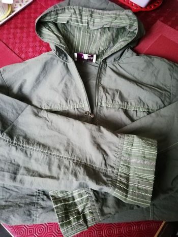 Coupe vent kaki 16- 18 ans